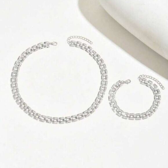 Silver Box Link Necklace & Bracelet Set - Picture 2 of 3